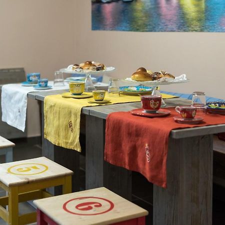 ナポリ ベッド アンド ブレックファースト ヴィア トレド 156 Bed & Breakfast エクステリア 写真