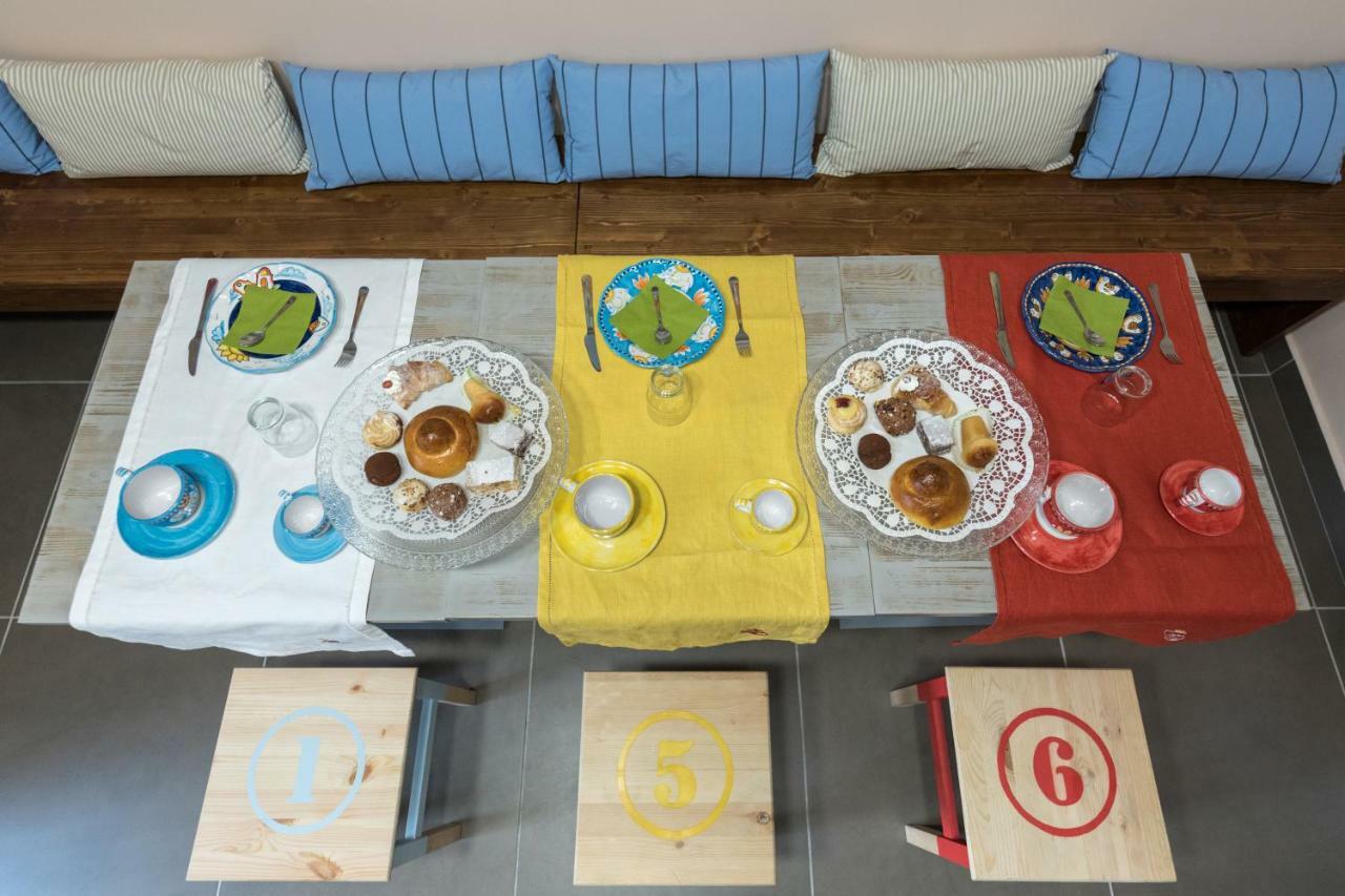 ナポリ ベッド アンド ブレックファースト ヴィア トレド 156 Bed & Breakfast エクステリア 写真